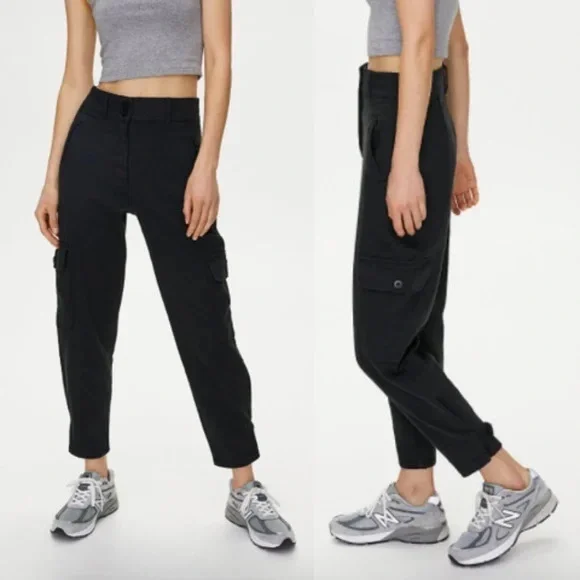 Aritzia Black Cargo Pants - Picture 1 of 6